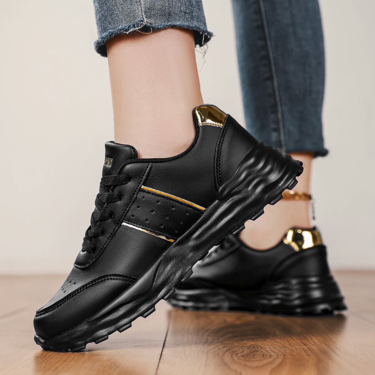 Women’s Casual Sports Shoes Large Size Golden Sequin Walking Shoes