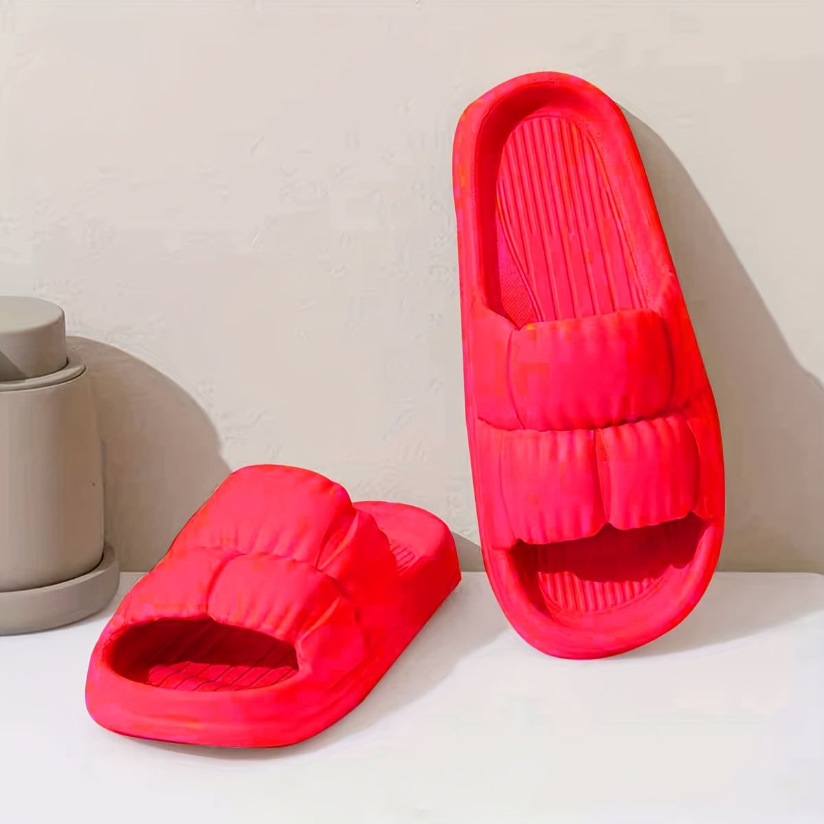 Ayollar uchun slaydlar qulay, yengil EVA, sirpanishga qarshi, ichki va tashqi foydalanish uchun