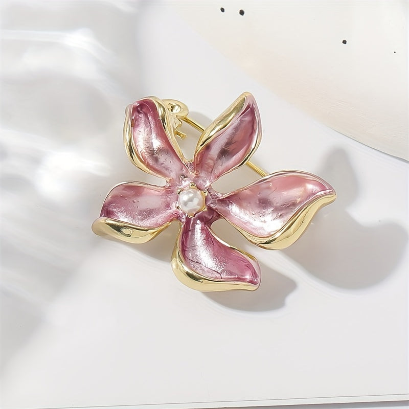 Ayollar kiyimlari uchun sun'iy marjon bilan pushti gilos gullari broshuri