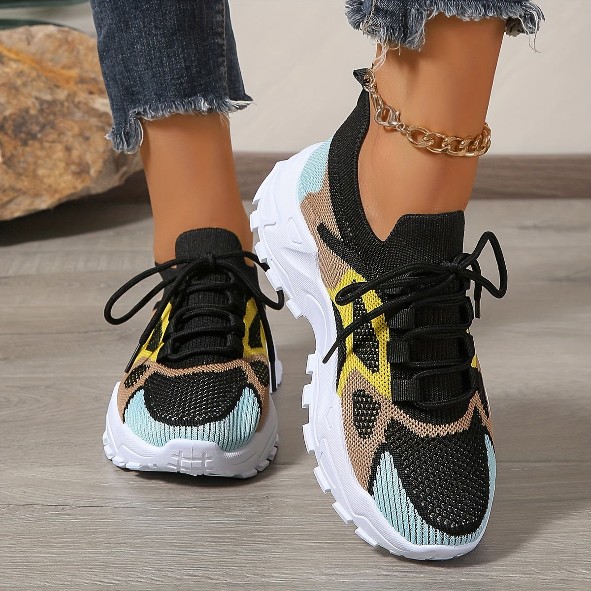 Women's Mesh Sneakers Breathable Low-Top Casual Shoes Black Pink Accents