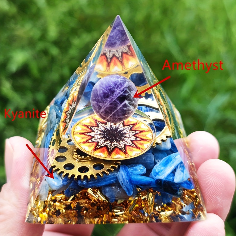 Энергетическая пирамида из оргонита с кьянитом и аметистовыми кристаллами для исцеления, медитации и декора