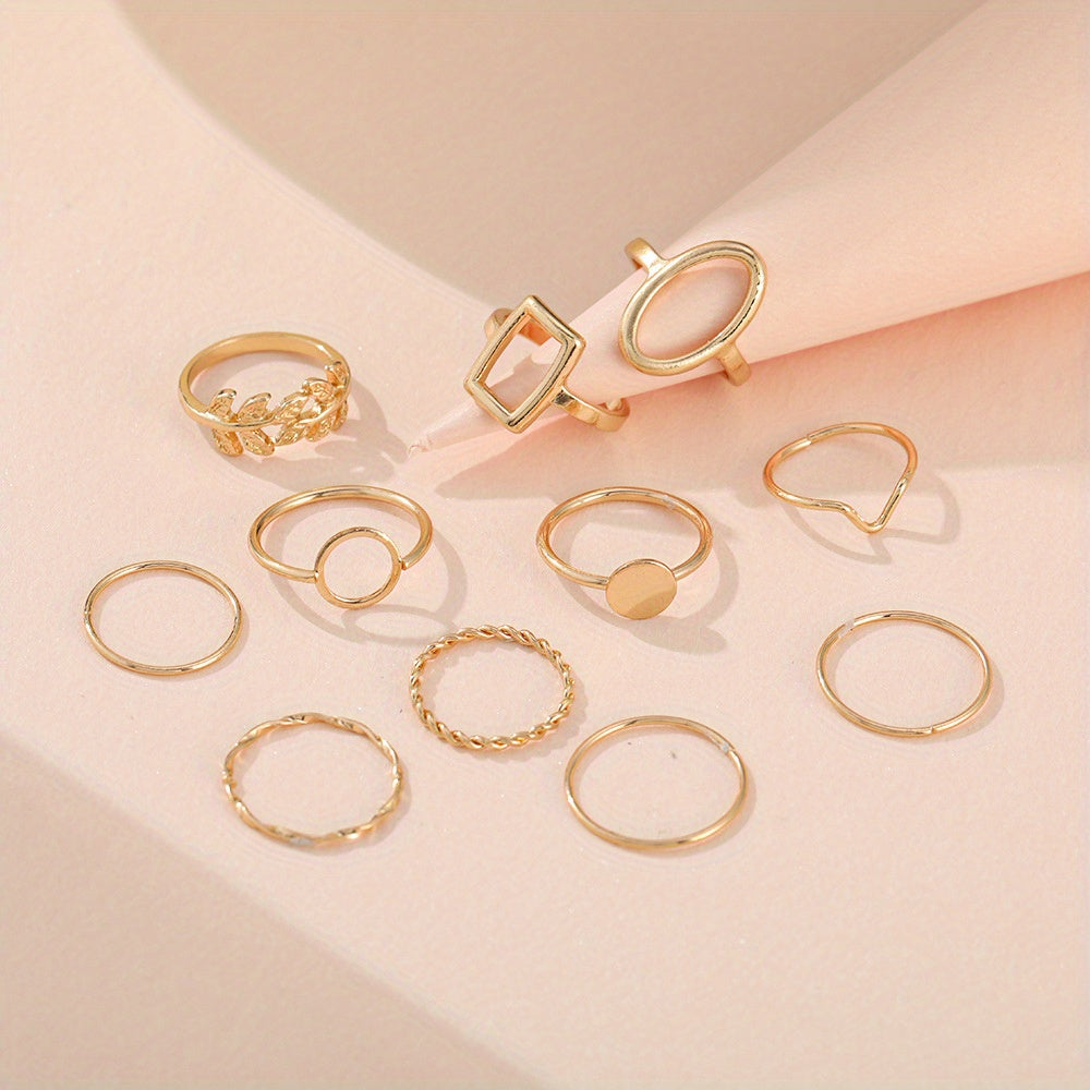 11 ta qo'shma uzukdan iborat barg mavzusidagi uzuk to'plami.