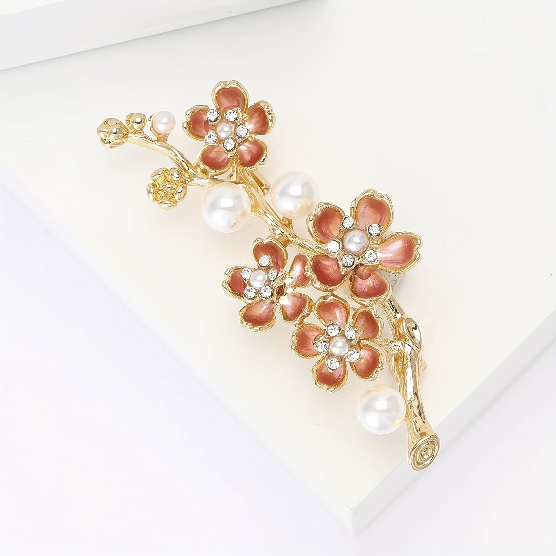 Floral Brooch with Pearls and Enamel for Women's Fashion Alloy Pin