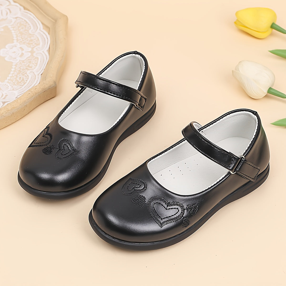 Qizlar uchun qora o'quvchi poyabzallari, maktab chiqishlari uchun yoqimli malika poyabzallari.