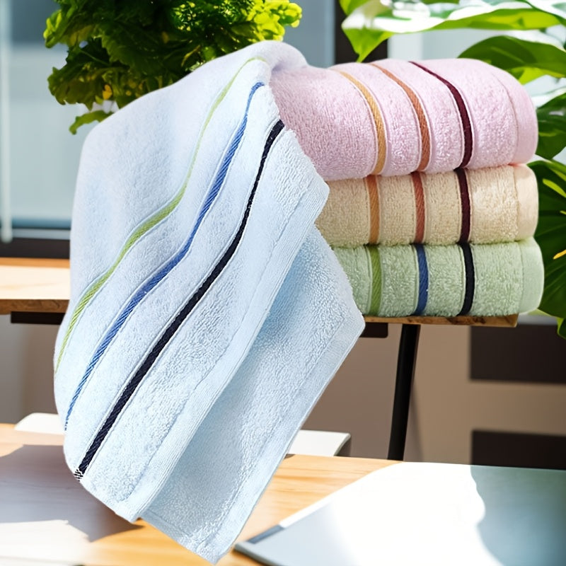 100% Cotton Towel Super Absorbent Contemporary Design Ideal for Christmas Hand Wash Dry Clean Safe