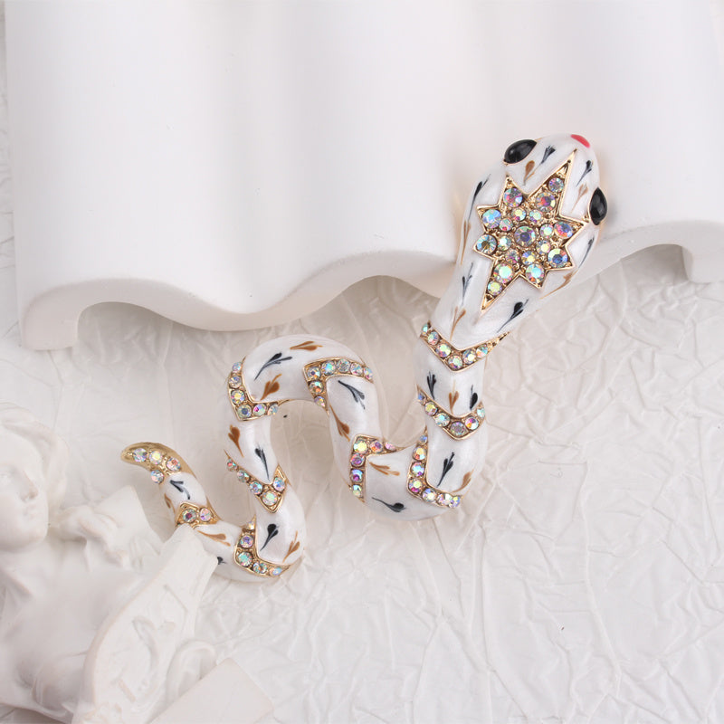 Rhinestone Snake Enamel Brooch for Women Jewelry Decoration Water Diamond Detailing Versatile Pin