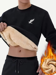 Erkaklar uchun ko'k rangli, qush emblemasi bilan bezatilgan, ichki qismi to'quv materialidan qilingan pullover. Kuz/qish qulayligi uchun 100% polyesterdan tayyorlangan.