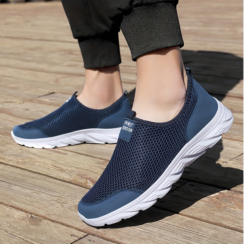 Men's Breathable Mesh Slip-On Shoes for Outdoor Casual Activities in Spring and Summer
