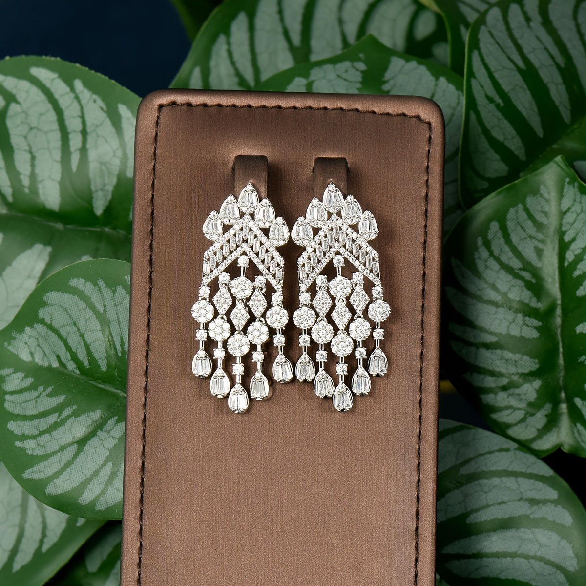 Women Zirconia Jewelry Set White Gold Plated Necklace and Earrings for Weddings and Parties