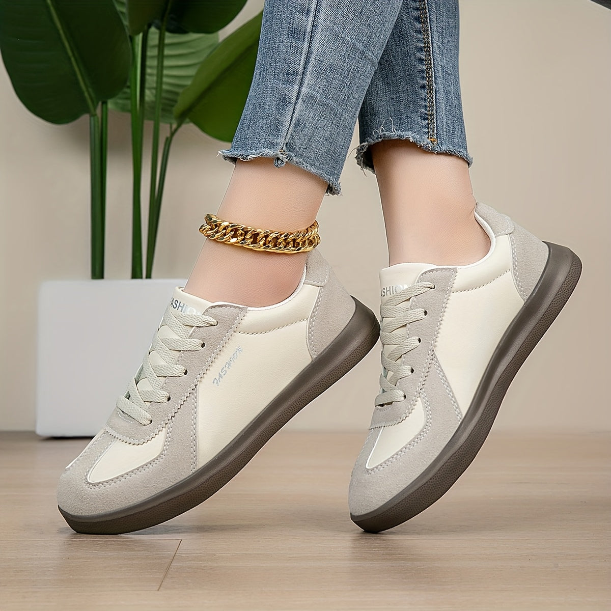 Women's Minimalist Beige White Lace-Up Sneakers Cushioned Rubber Sole