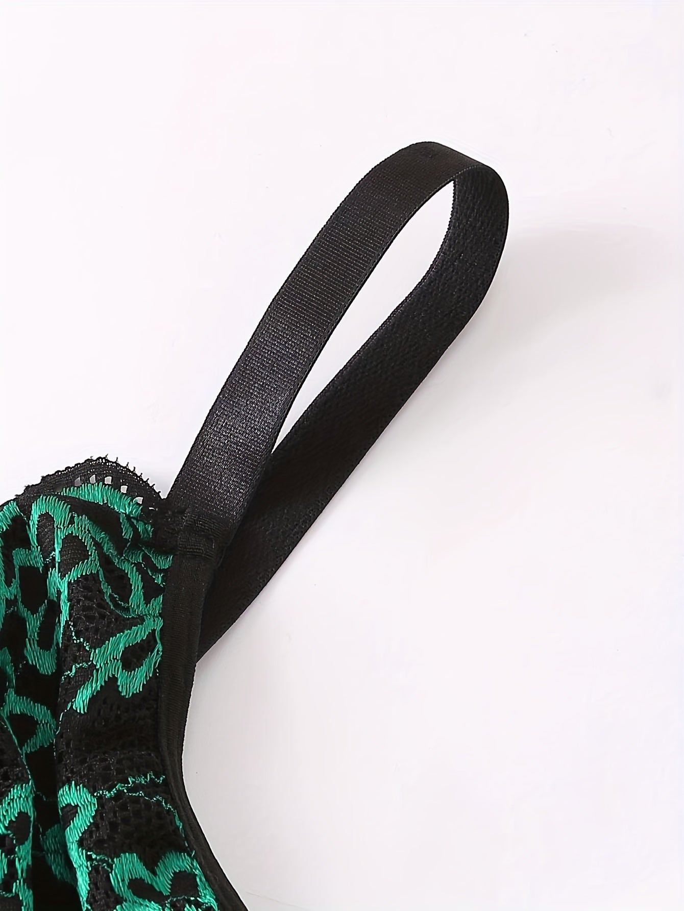 Plus Size Women's Jacquard Lace Front Closure V-Neck Bra Black Green Floral