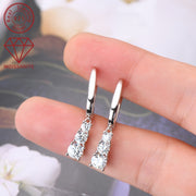 Стильные серьги-кольца с подвеской в форме капли из серебра 925 пробы, украшенные камнями моиссанита размером 5 мм, 4 мм и 3 мм, идеальны для особых случаев, таких как праздники и свадьбы.