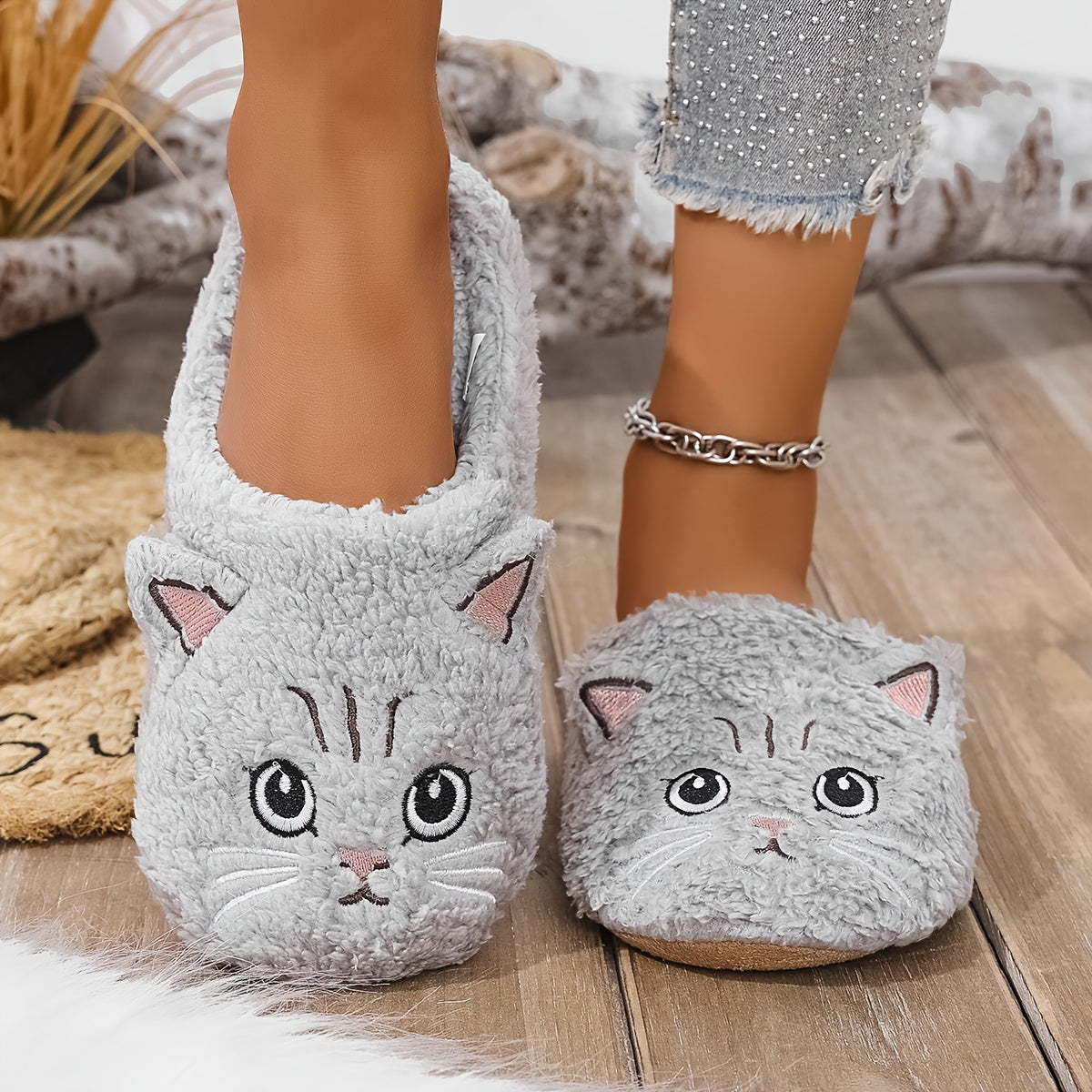 Women's Cartoon Cat Slippers Soft Plush Non-Slip Indoor House Shoes Grey Black