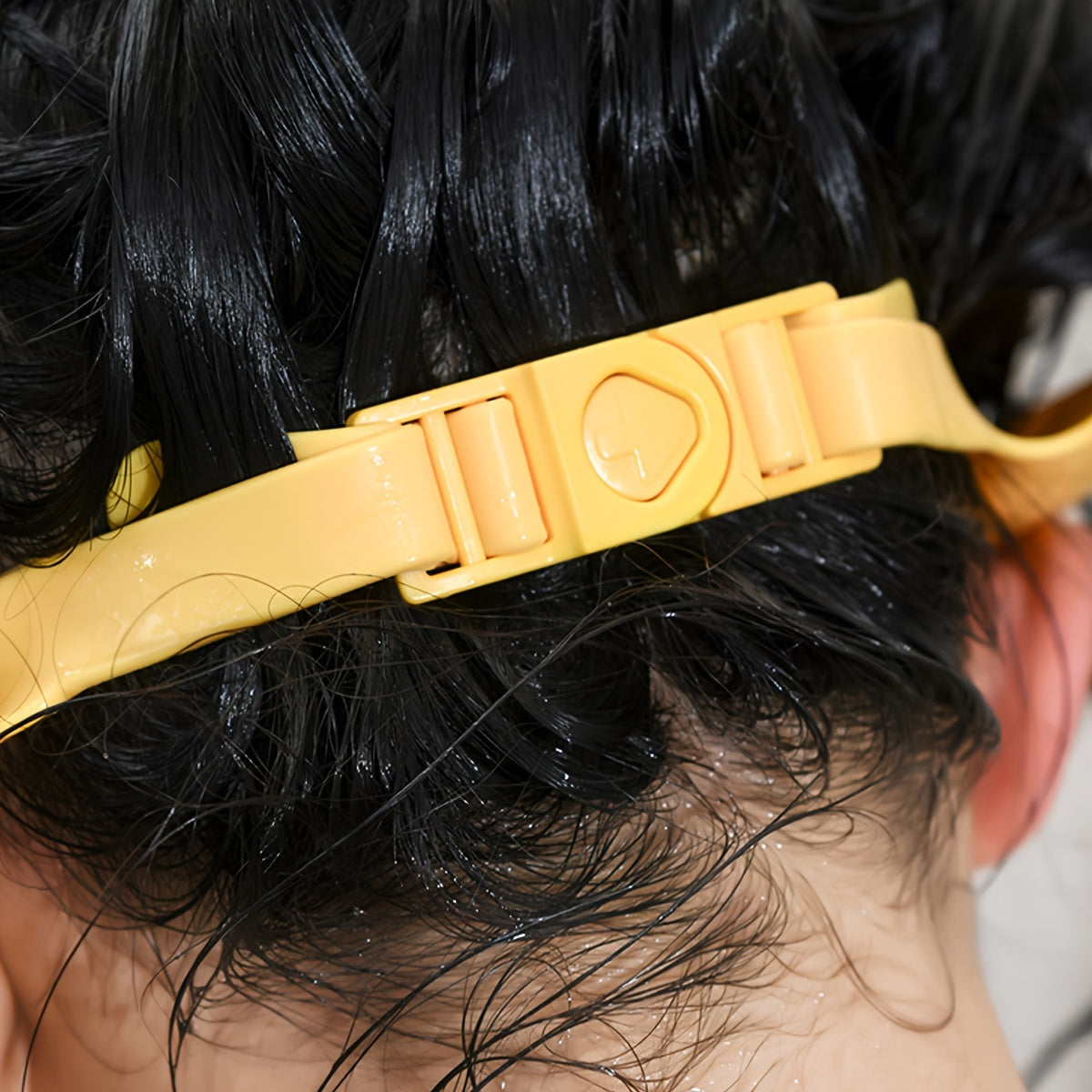 Crown-Shaped Shampoo Cap for Kids Multicolor PP TPE Material 3+