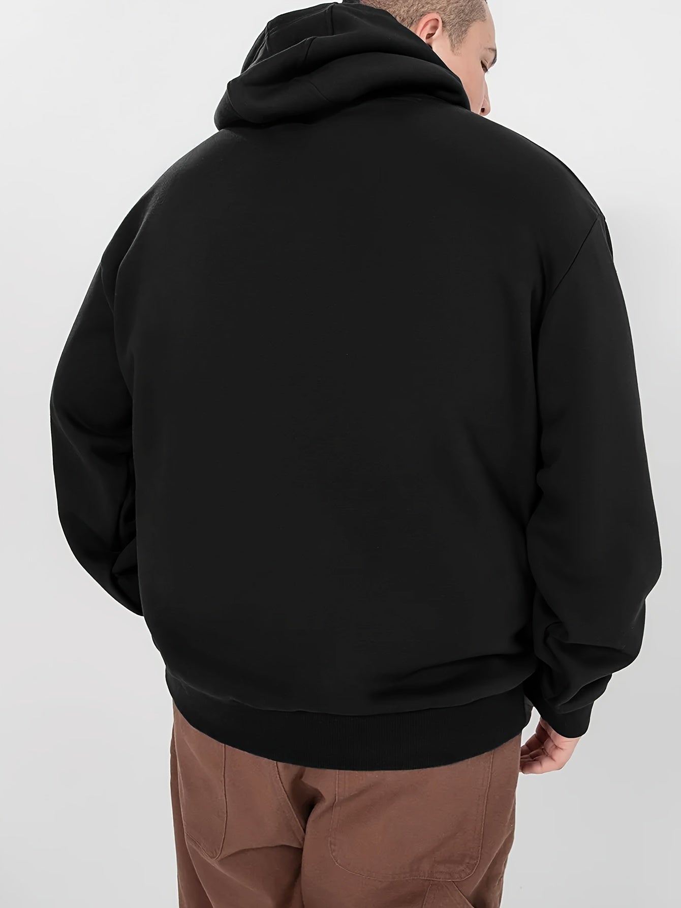 Erkaklar uchun tasodifiy qora fermuarlı xuddi polyesterdan tayyorlangan, ochiq havoda sport uchun ideal, mashinada yuvish mumkin, hip-hop marjoniga mos keladi, kattalar o'lchamida mavjud.