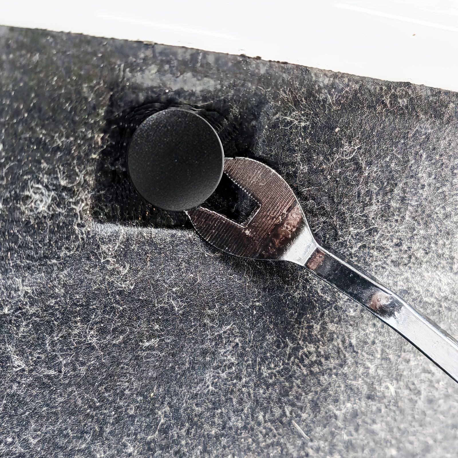 50Pcs Auto Fasteners Car Clips Bumper Fender Retainers Plastic Rivets Black White