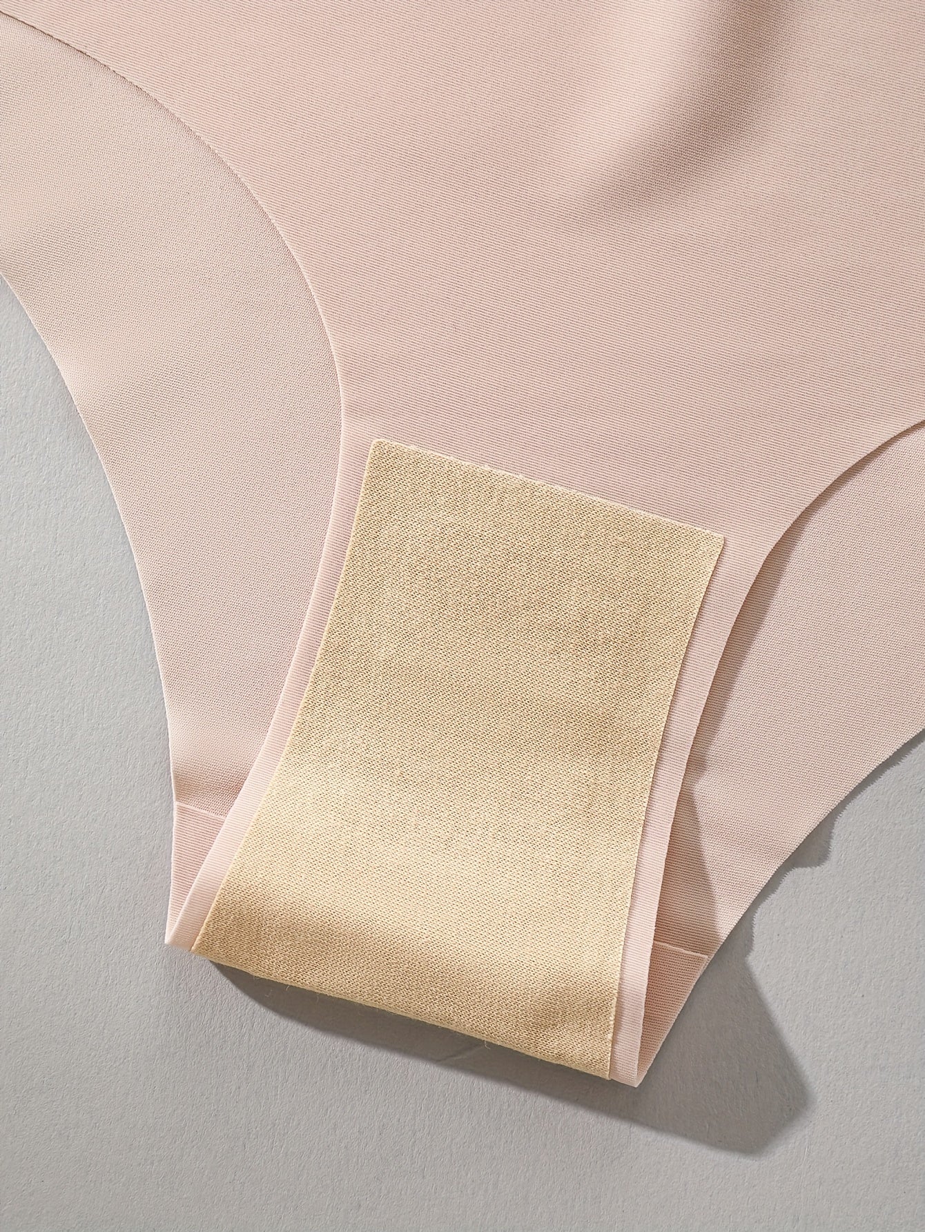 Women's Breathable Nylon Elastane Low-Rise Briefs Set of 6 with Color Block Design