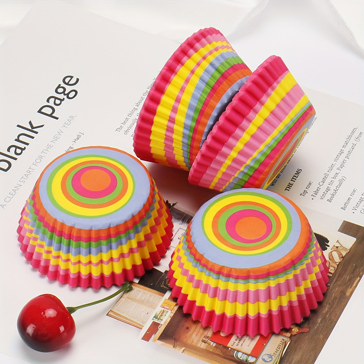 100 Pieces Disposable Muffin Cups with Colorful Spiral Pattern Paper Cupcake Liners Baking Molds