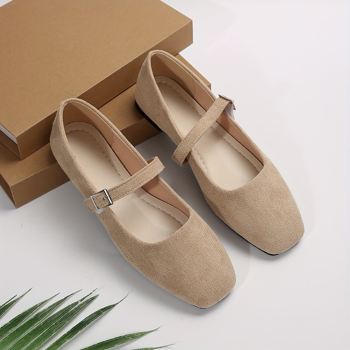Women's Flat Shoes with Square Toe Buckle Strap Solid Color Spring Comfort