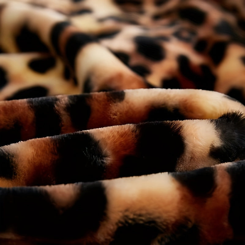 Leopard Print Plush Throw Blanket for Couch Bed Travel Soft Flannel Fleece