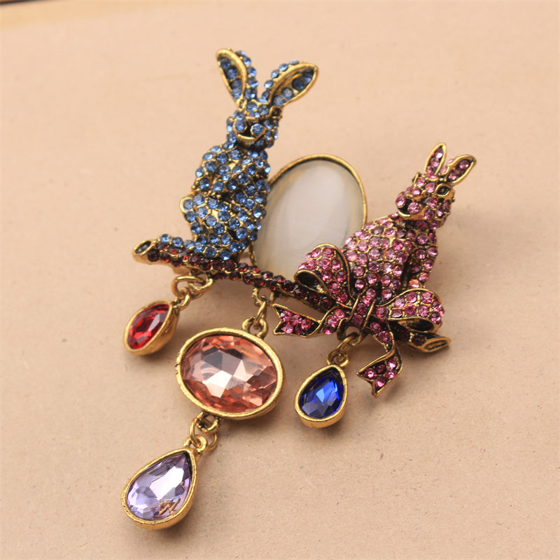 Vintage Rhinestone Tassel Zodiac Rabbit Brooch for Women Coat Pin Jewelry