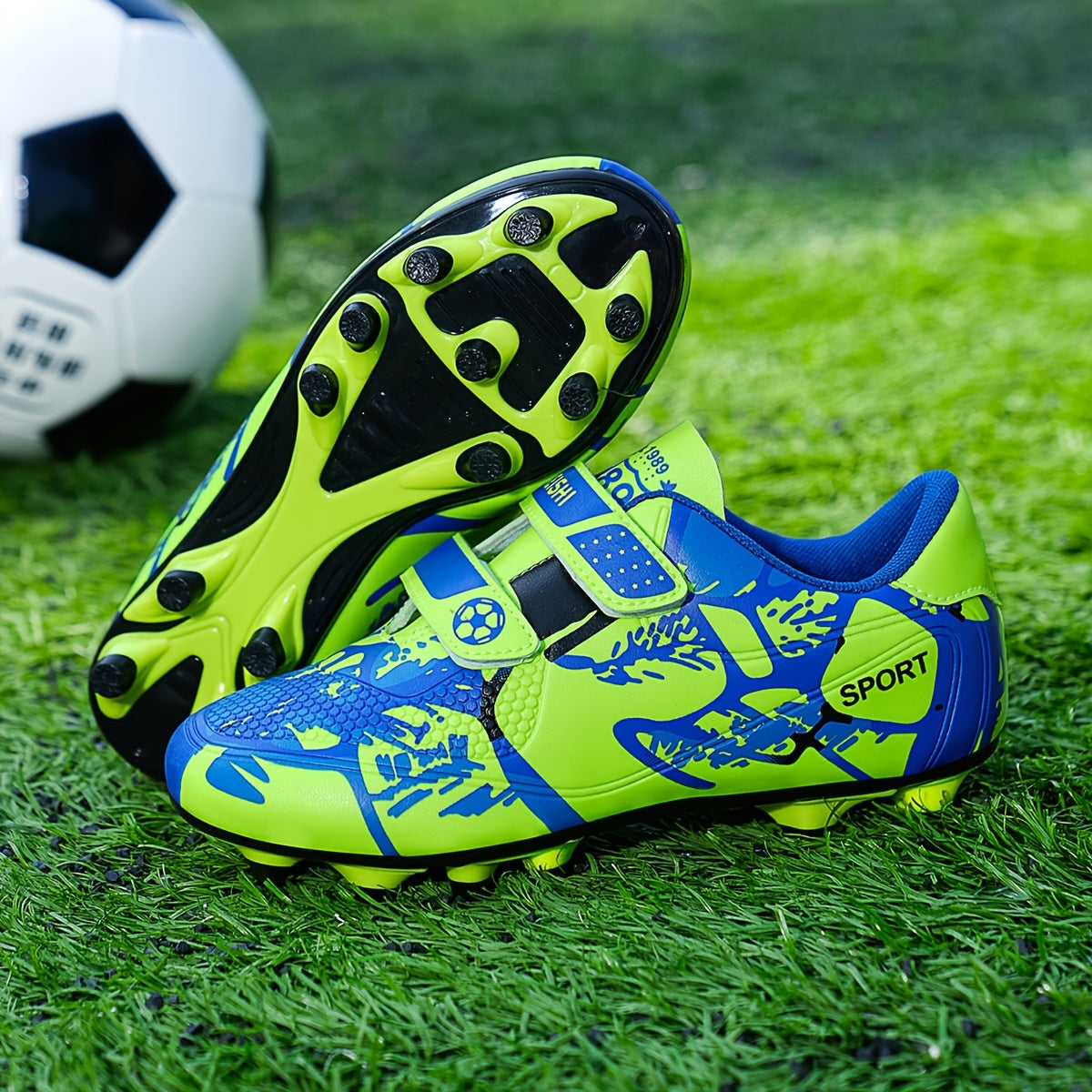 Polyamide Football Shoes for Kids with Print Pattern Lightweight Sports Style All-Season