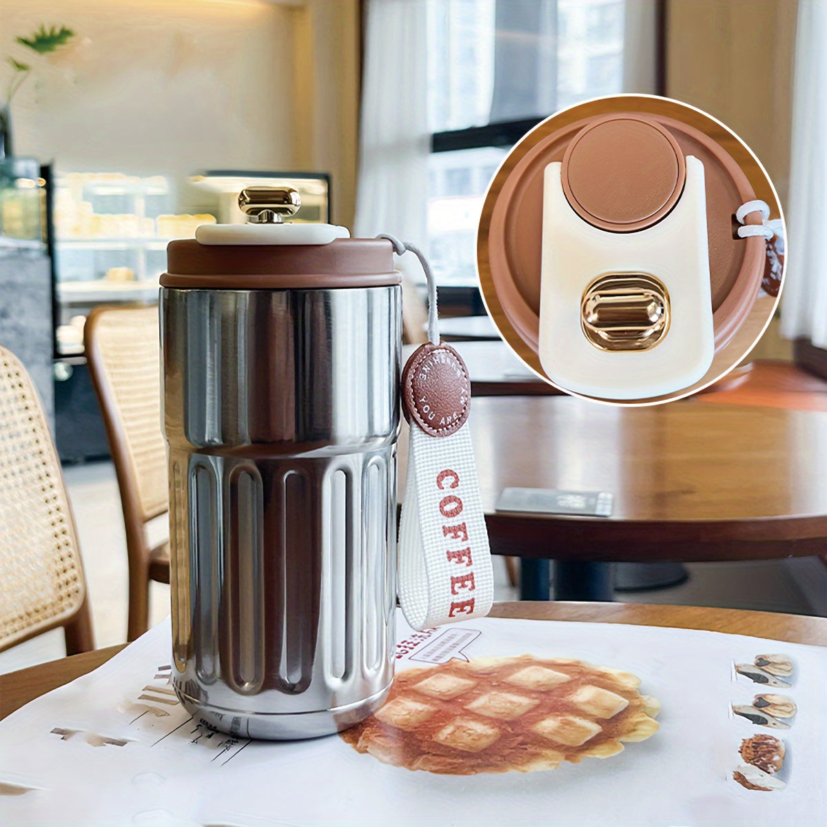 Стильная кофейная чашка из нержавеющей стали с двойной изоляцией, идеально подходящая как для мужчин, так и для женщин. Оснащена летним дизайном с ремешком, минималистичная и элегантная.