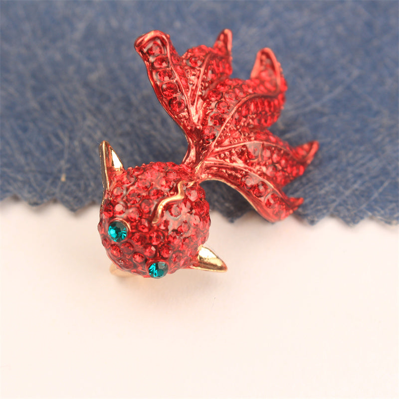 Fish Brooch with Rhinestones, Stylish Jewelry for Clothes, Purses, Hats