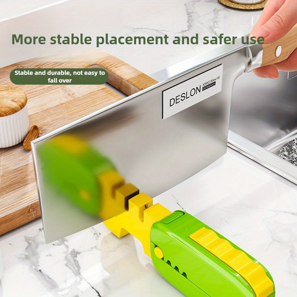 "Pichoqni o'tkirlashtiruvchi, osish teshigi bilan - Ko'p funksiyali, ixcham dizayn, mustahkam plastikdan tayyorlangan - Oshxona pichoqlari uchun mukammal - Qizil yoki yashil rangda mavjud - Quvnoq pichoqni o'tkirlashtirish vositasi"