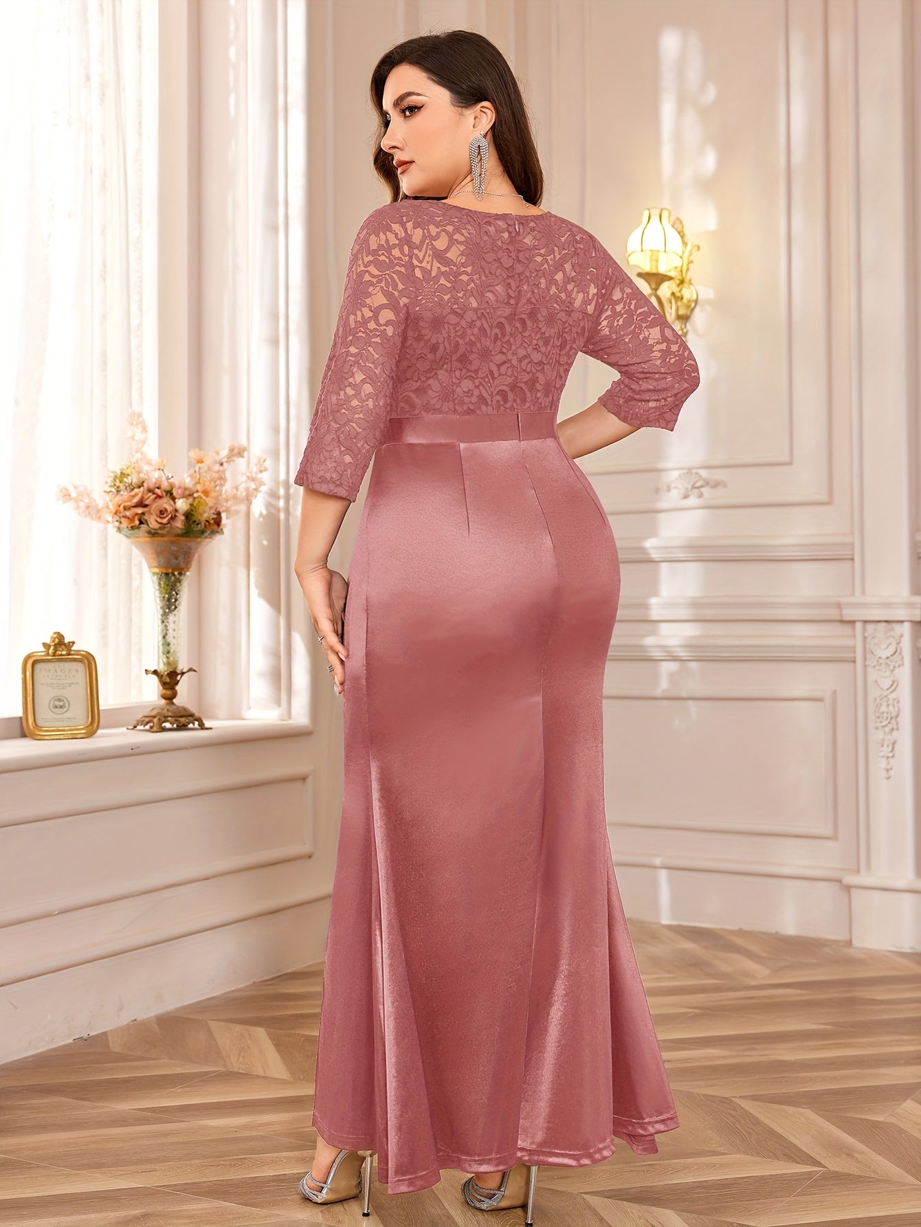 Women Navy Blue Lace-Trim V-Neck Mermaid Gown Ruffle Side Slit