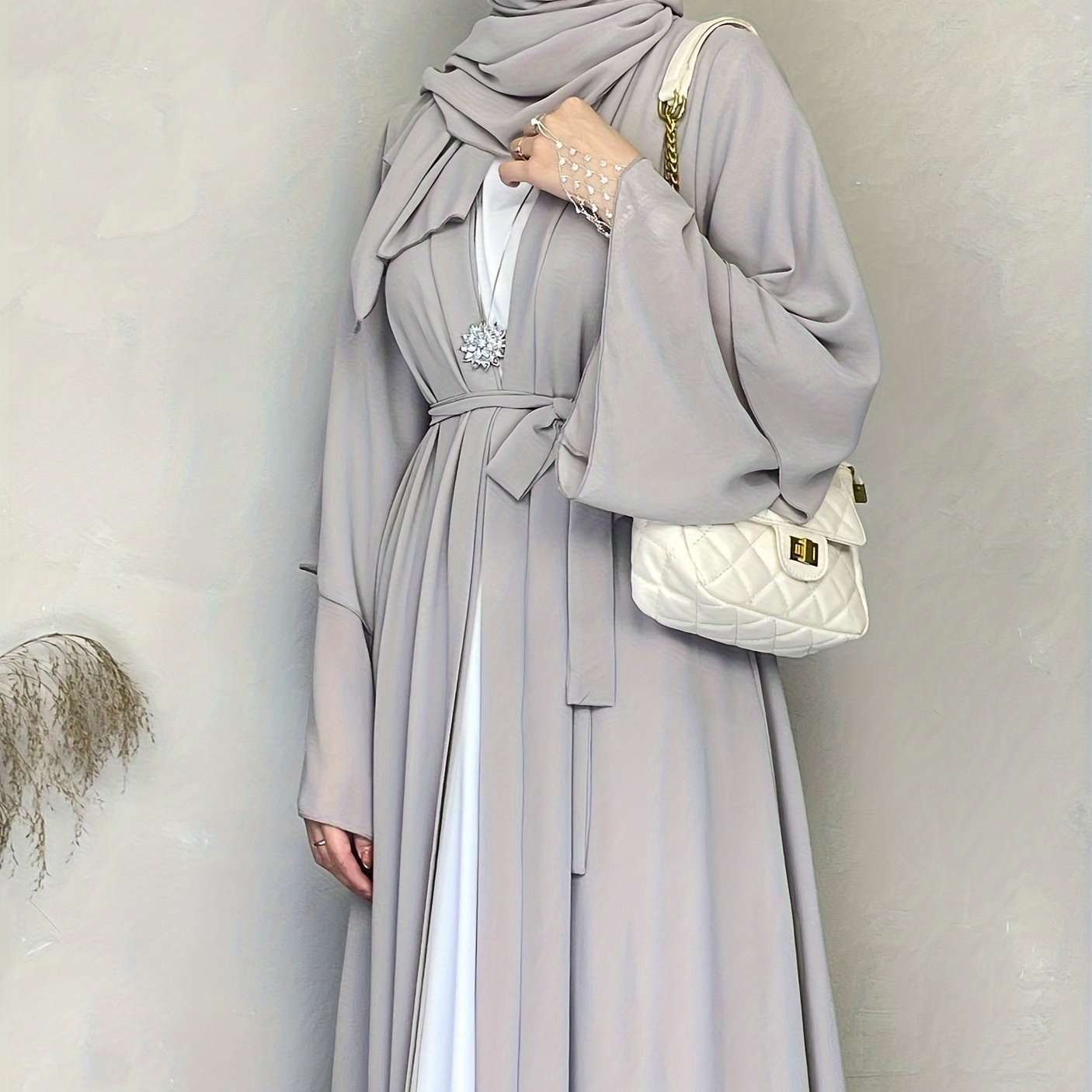 Ayollar uchun Ramazon o'ziga xos bel bog'ichli maksi ko'ylak