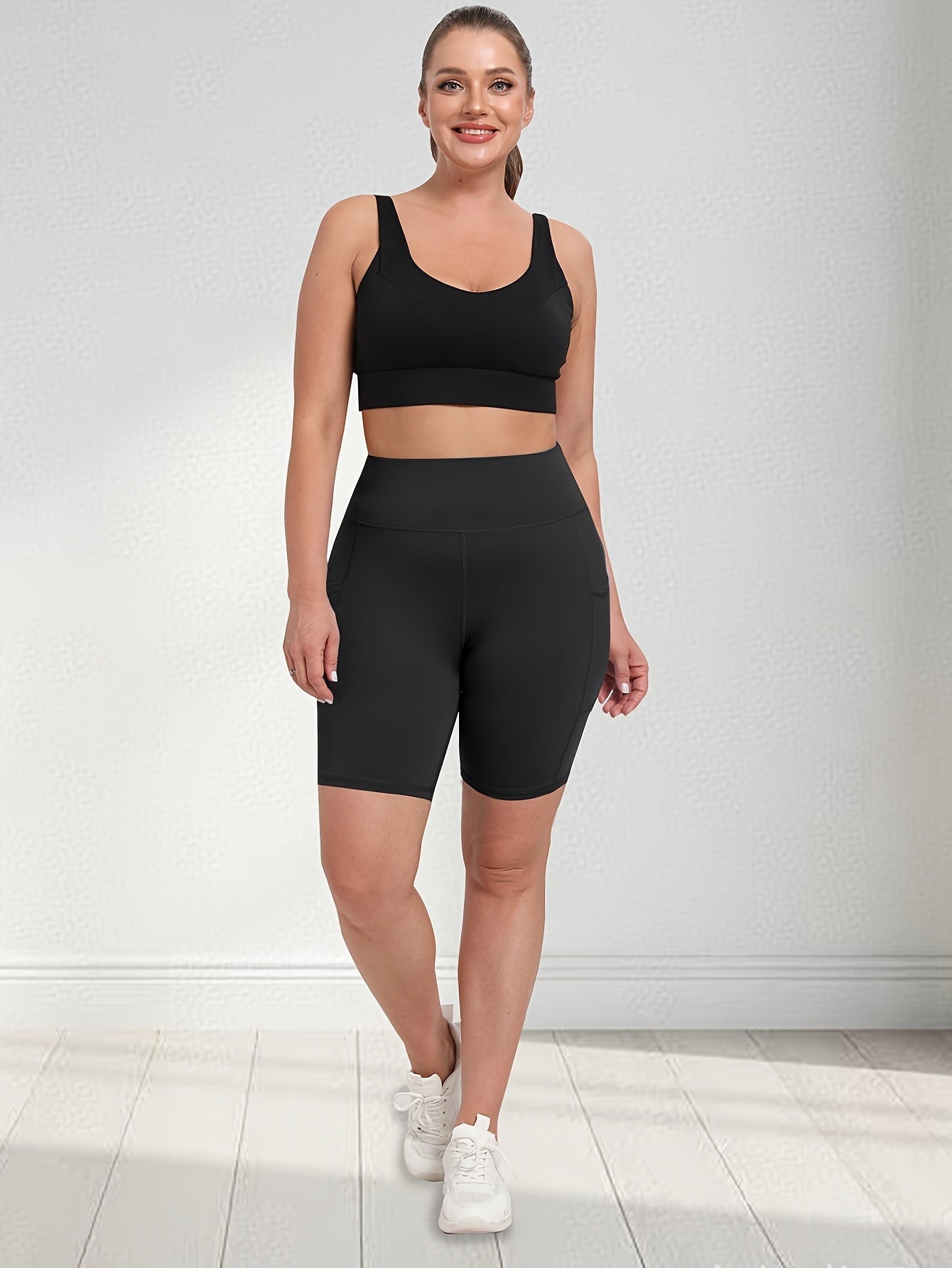 Plus Size High-Waisted Yoga Shorts Breathable Workout Leggings with Pockets