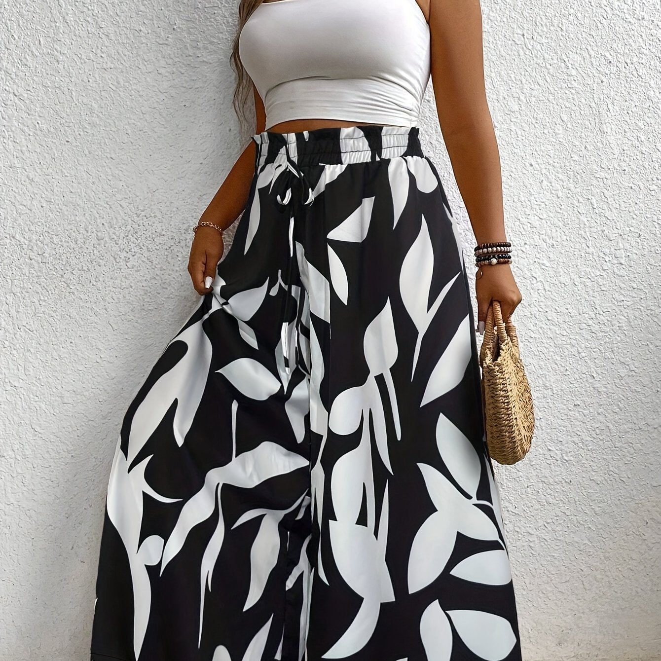 Plus Size Women's Floral Print Culottes with Asymmetrical Wide Leg and Drawstring