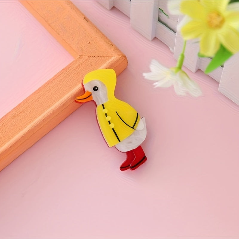Yellow Cartoon Duck Lapel Pin Acrylic Brooch Vintage-Inspired Fashion Accessory for Clothing Bags Party Wear