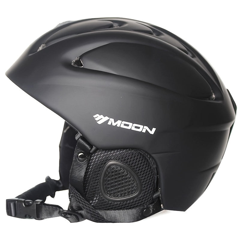 Universal MOON ski helmet, integrally-molded PC material, nafas oladigan ventilar, bosh o'lchamini sozlash mumkin, tish padlari, ko'zoynaklarni qulflash, va olib tashlanadigan quloq padlari bilan, qor sportida kattalar xavfsizligi uchun.
