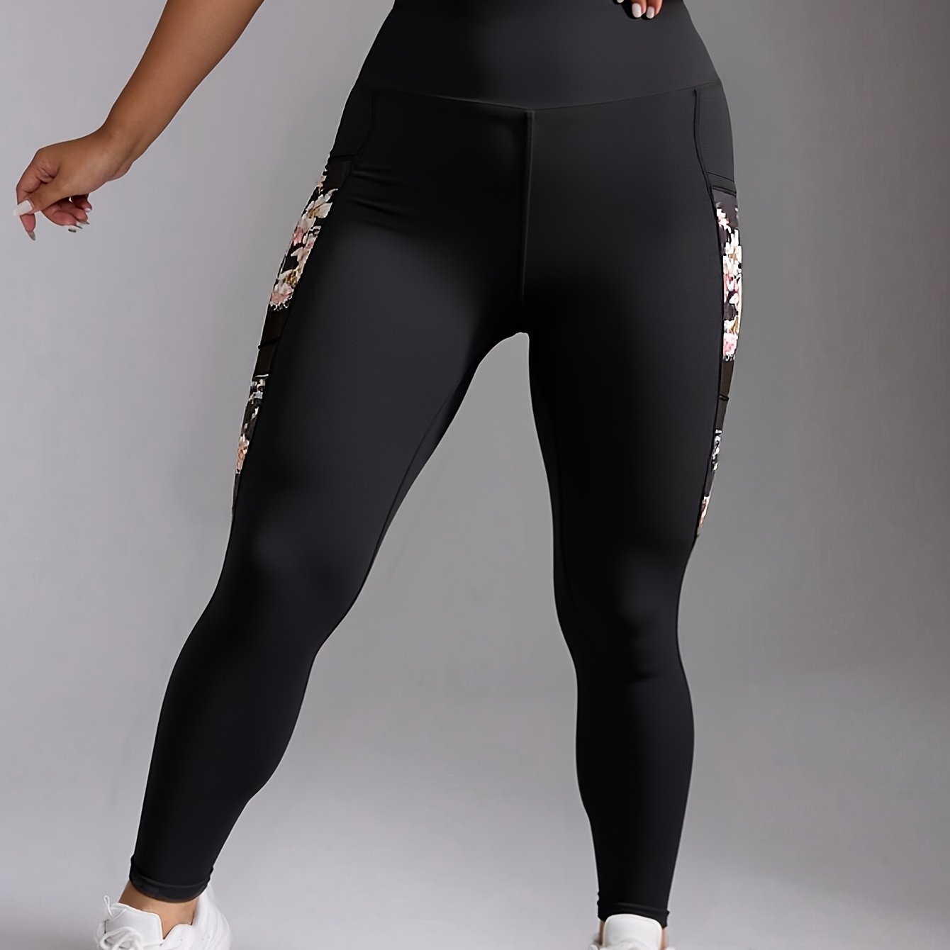 Plus Size High-Waisted Floral Yoga Leggings Breathable Stretchy Black