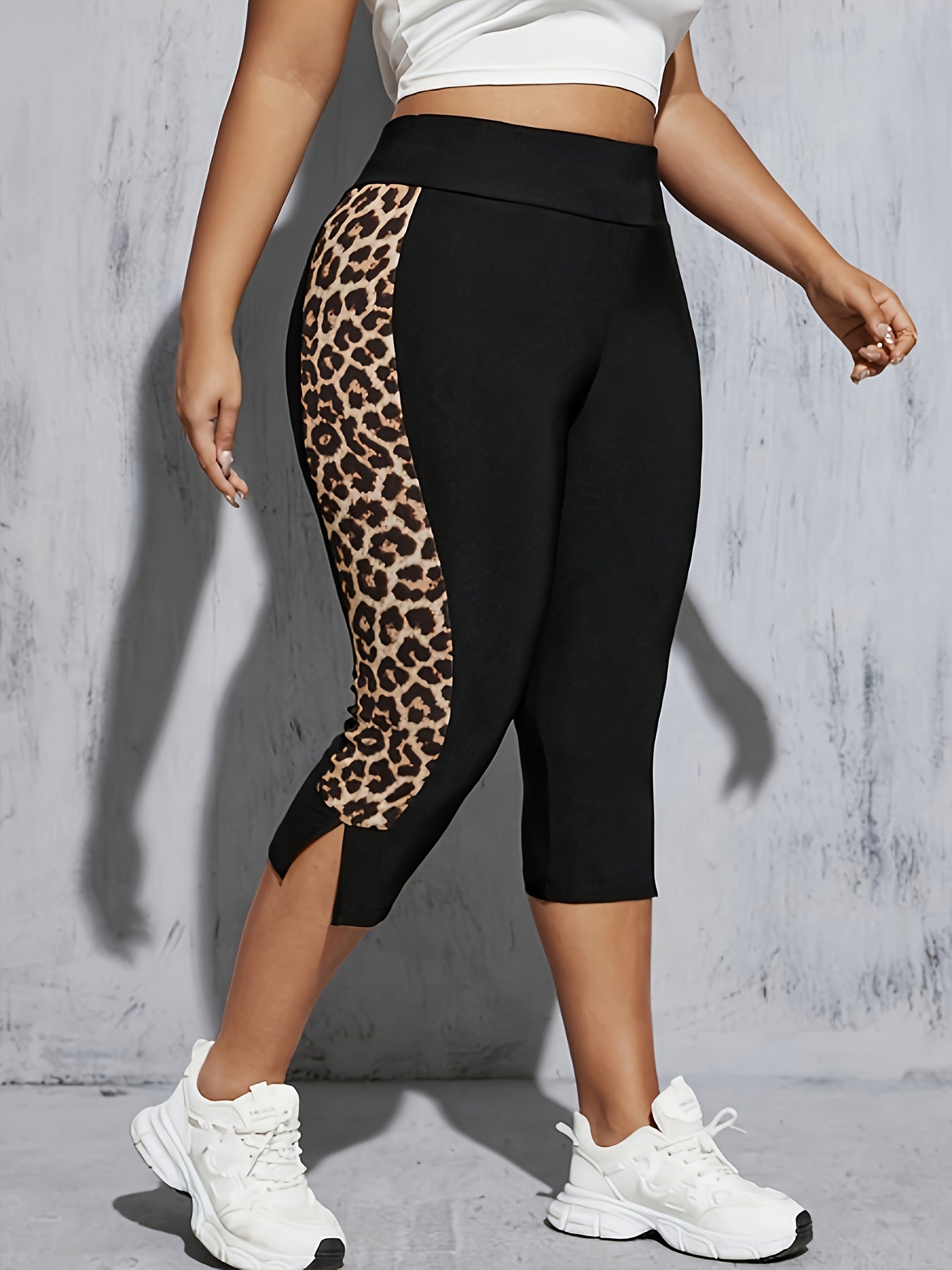 Plus Size Women's High-Waisted Leopard Print Leggings 7/8 Length Capri