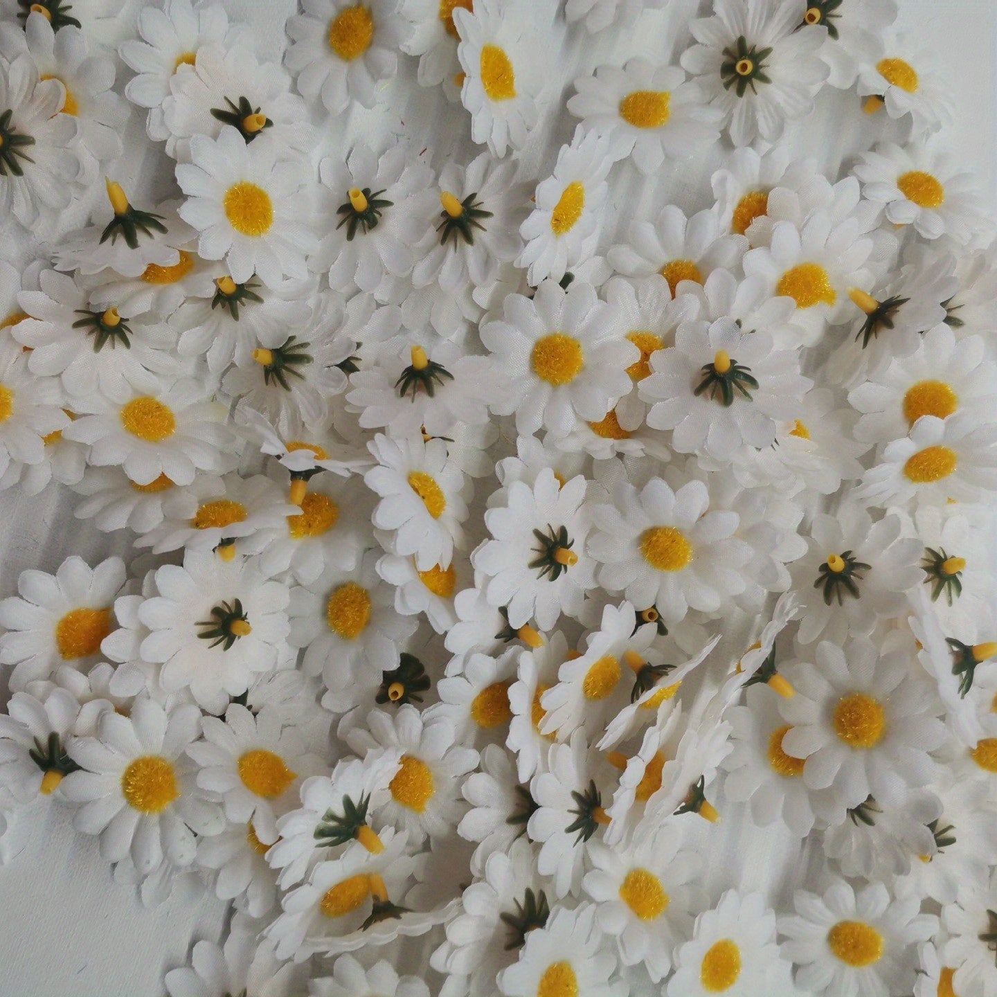 Artificial Daisy Flowers 100/200 Pieces 4cm Sunflower Heads for Decor