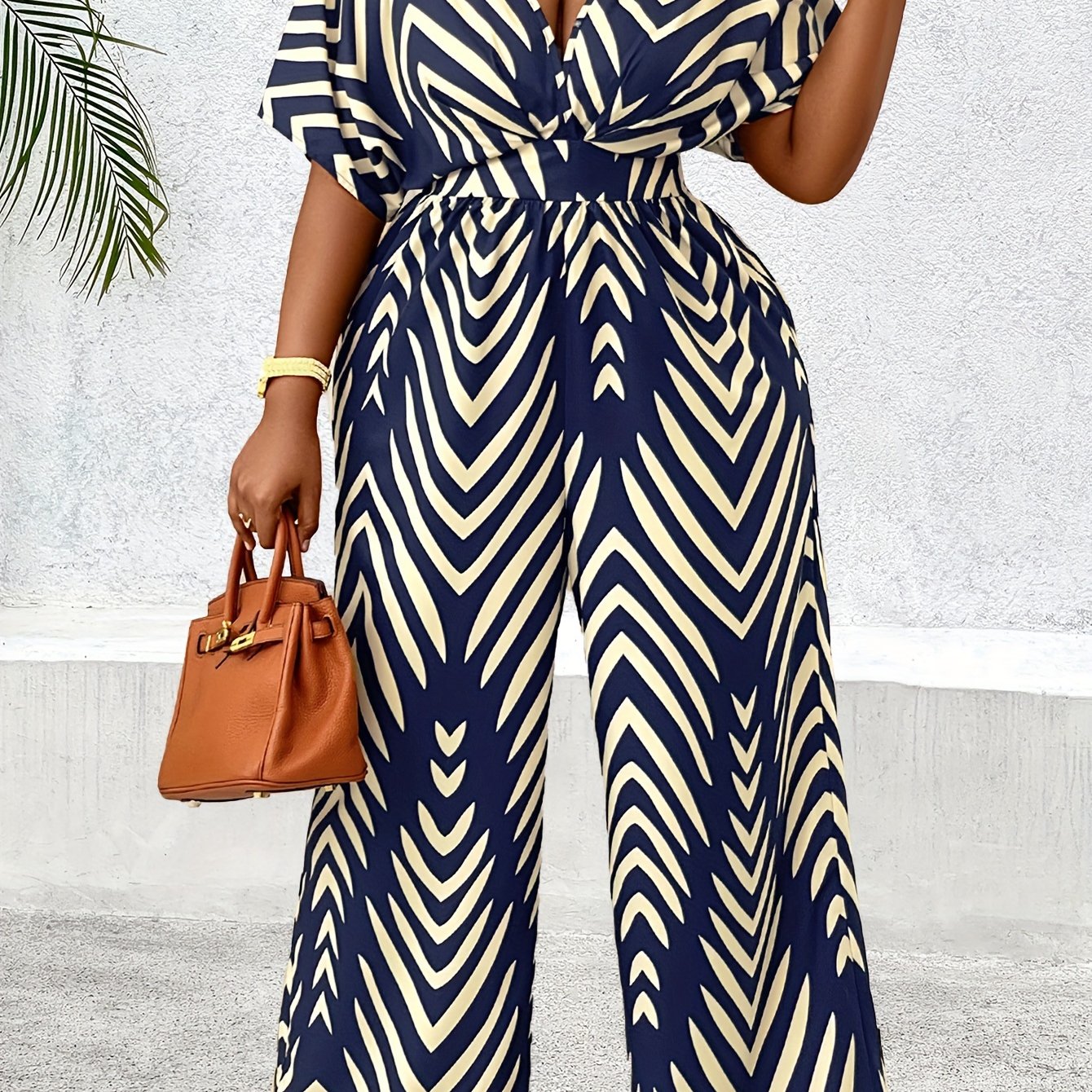 Women's Plus Size Elegant Jumpsuit Polyester V-Neck Short Sleeve