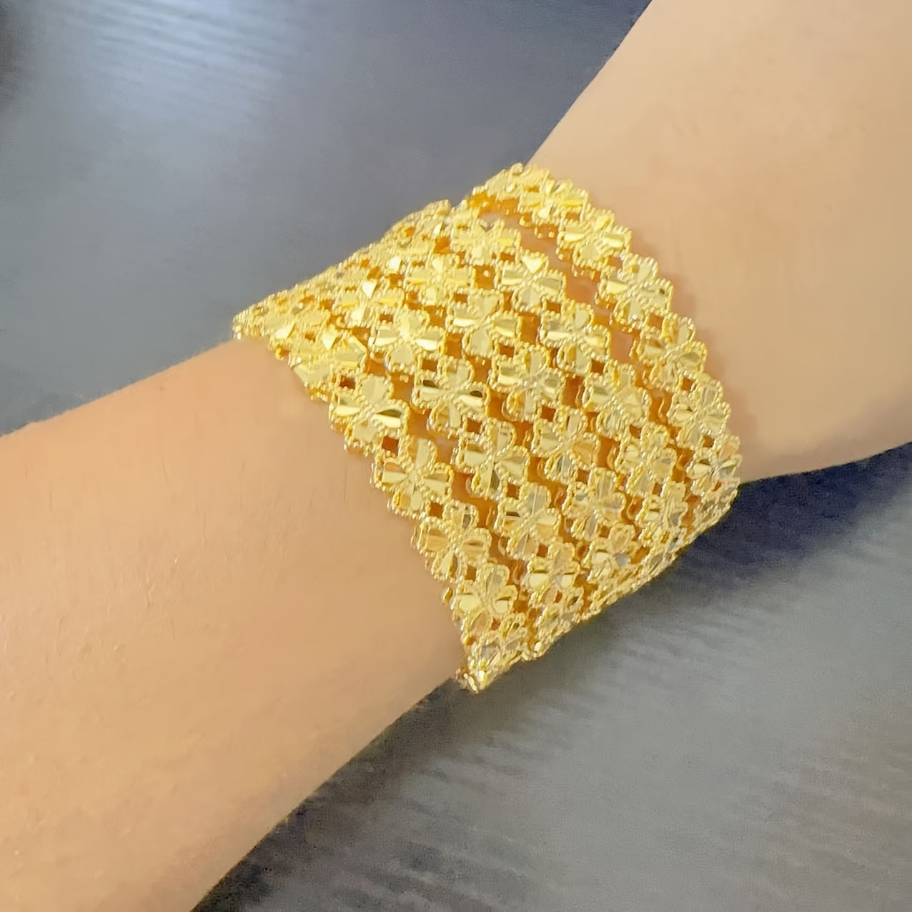 Women's Silver Hollow-Out Design Bracelet Elegant Stylish Jewelry