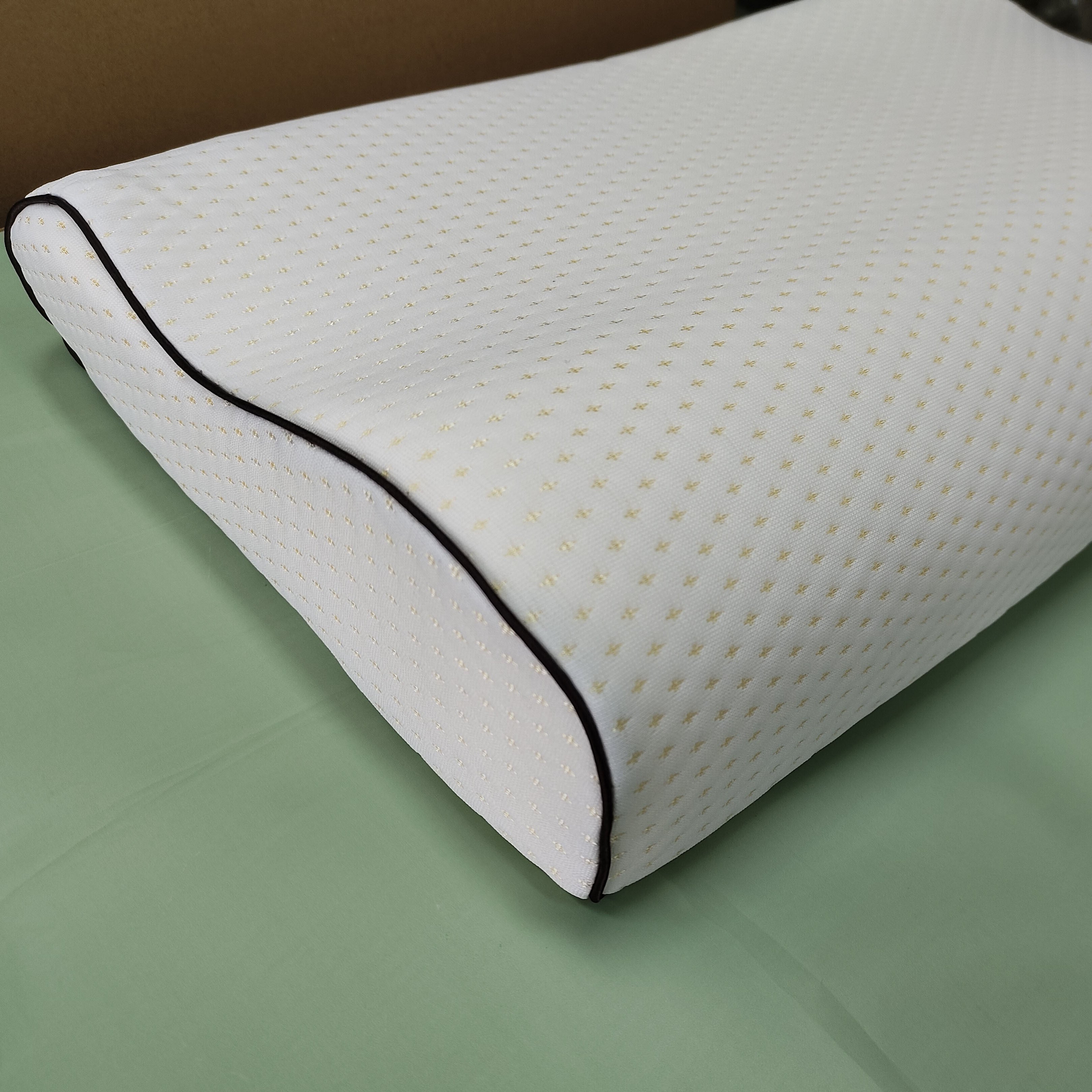 Memory Foam Neck Pillow with Removable Cover for Travel and Sleep