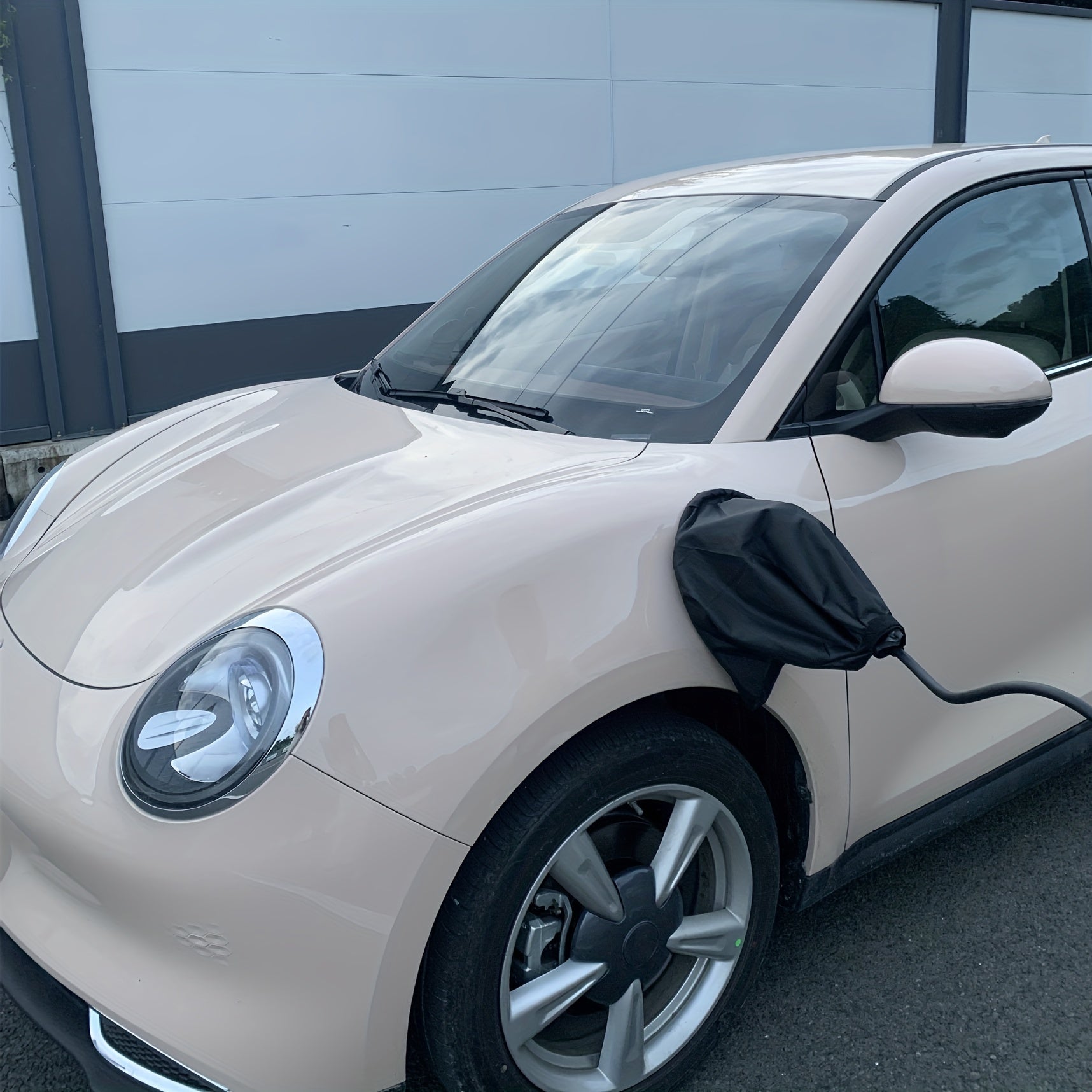 EV Charger Plug Cover Magnet Adsorption Rain Sun UV Snow Protection