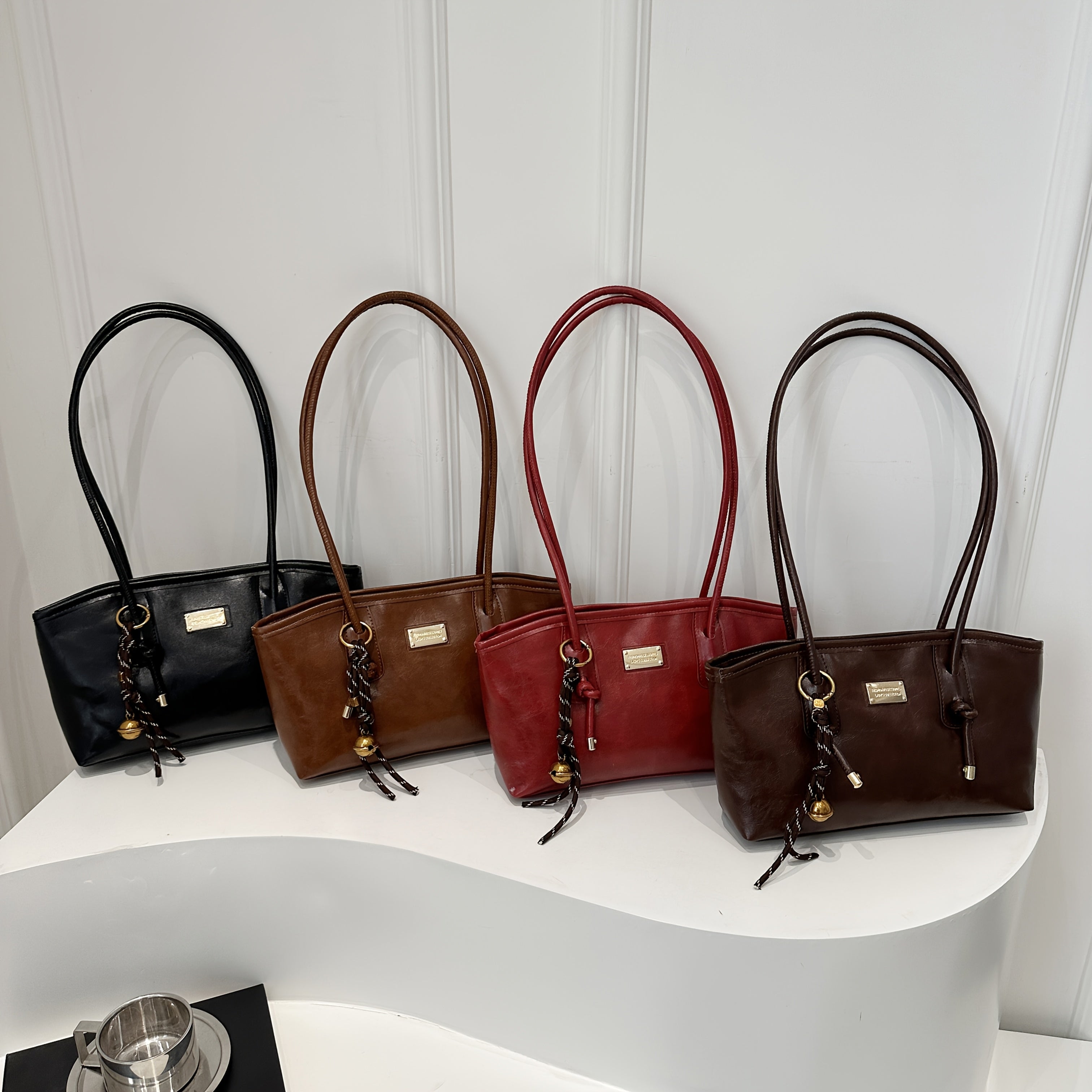 Women's PU Shoulder Bag Vintage Casual Zipper Closure for Travel Shopping and Parties