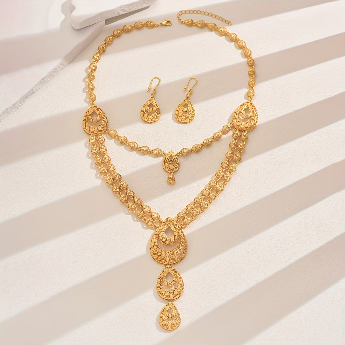 Vintage Waterdrop Necklace and Earrings Set Gold Alloy Wedding Jewelry