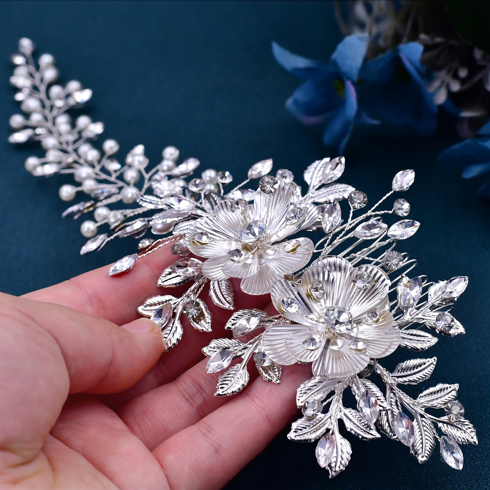 Elegant Rhinestone Hair Comb with Flower and Leaf Design for Bridal Wedding
