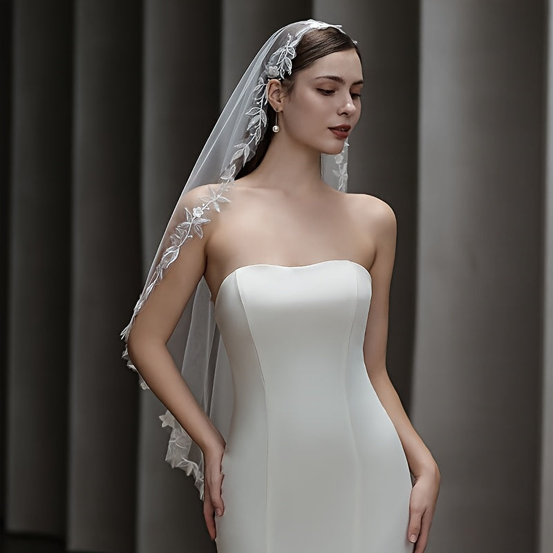 Velo de novia con detalles de encaje francés, accesorio de boda de poliéster