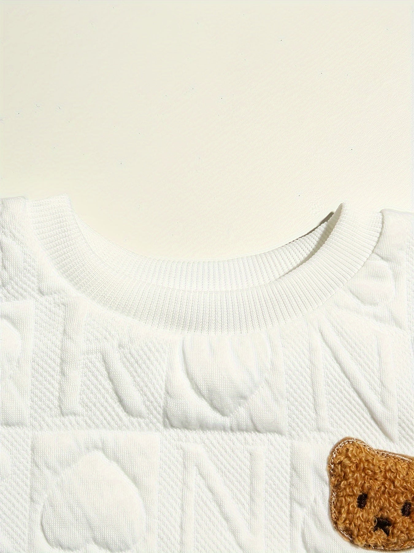 kichik qizlar uchun paxta sviter va denim shimlar to'plami, yurak va harf tafsilotlari bilan, tasodifiy uslub, bir rangda, odatdagi kesim, 12 yoshgacha bo'lganlar uchun, ochiq havoda kiyish uchun