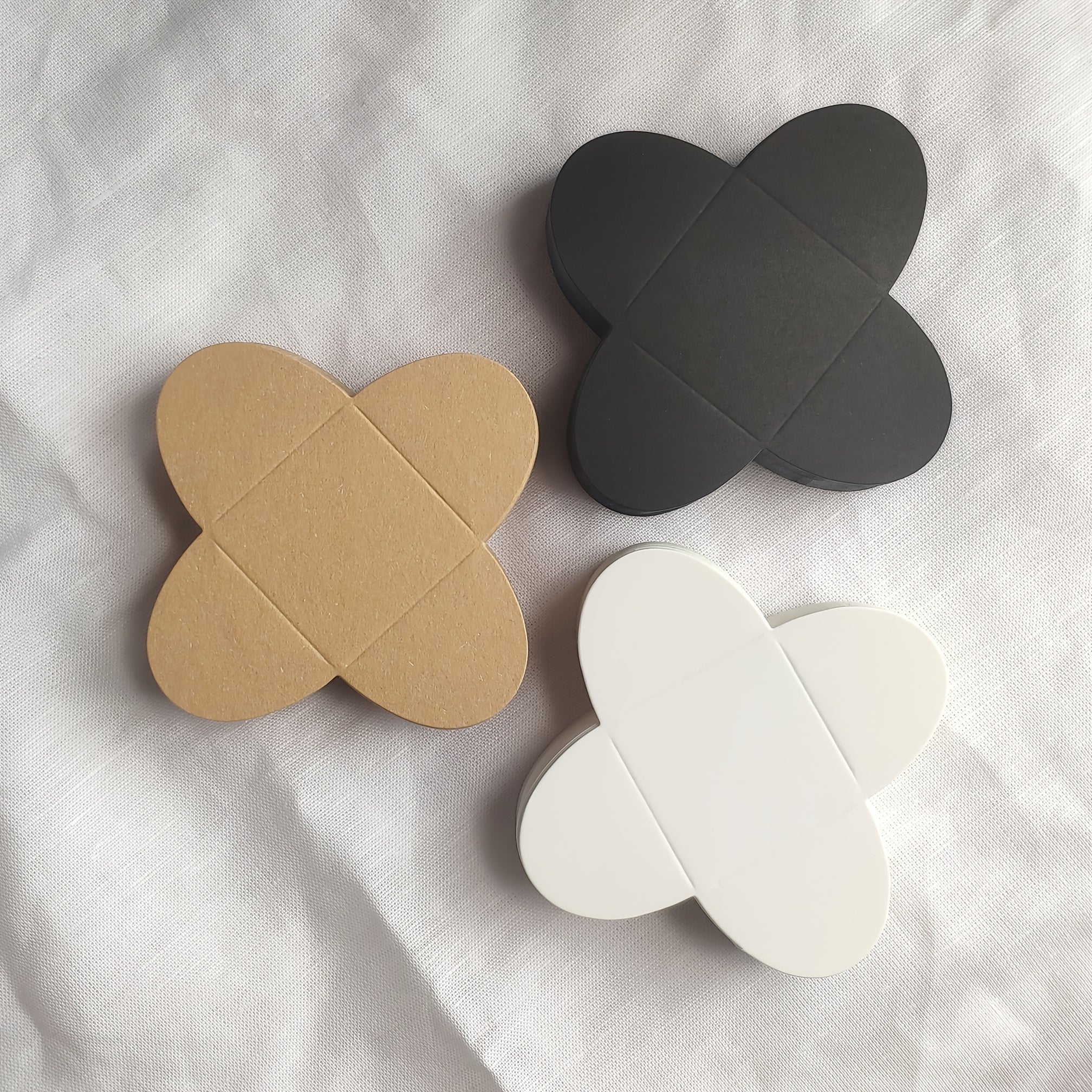 Separadores de papel de chocolate miniatura 50/100 piezas en bandeja para empaquetado de caramelos y postres