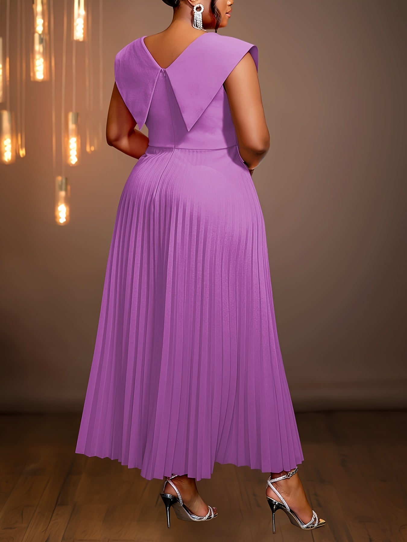 Women's Sleeveless Long Dress with Purple Lapel and Pleats for Parties