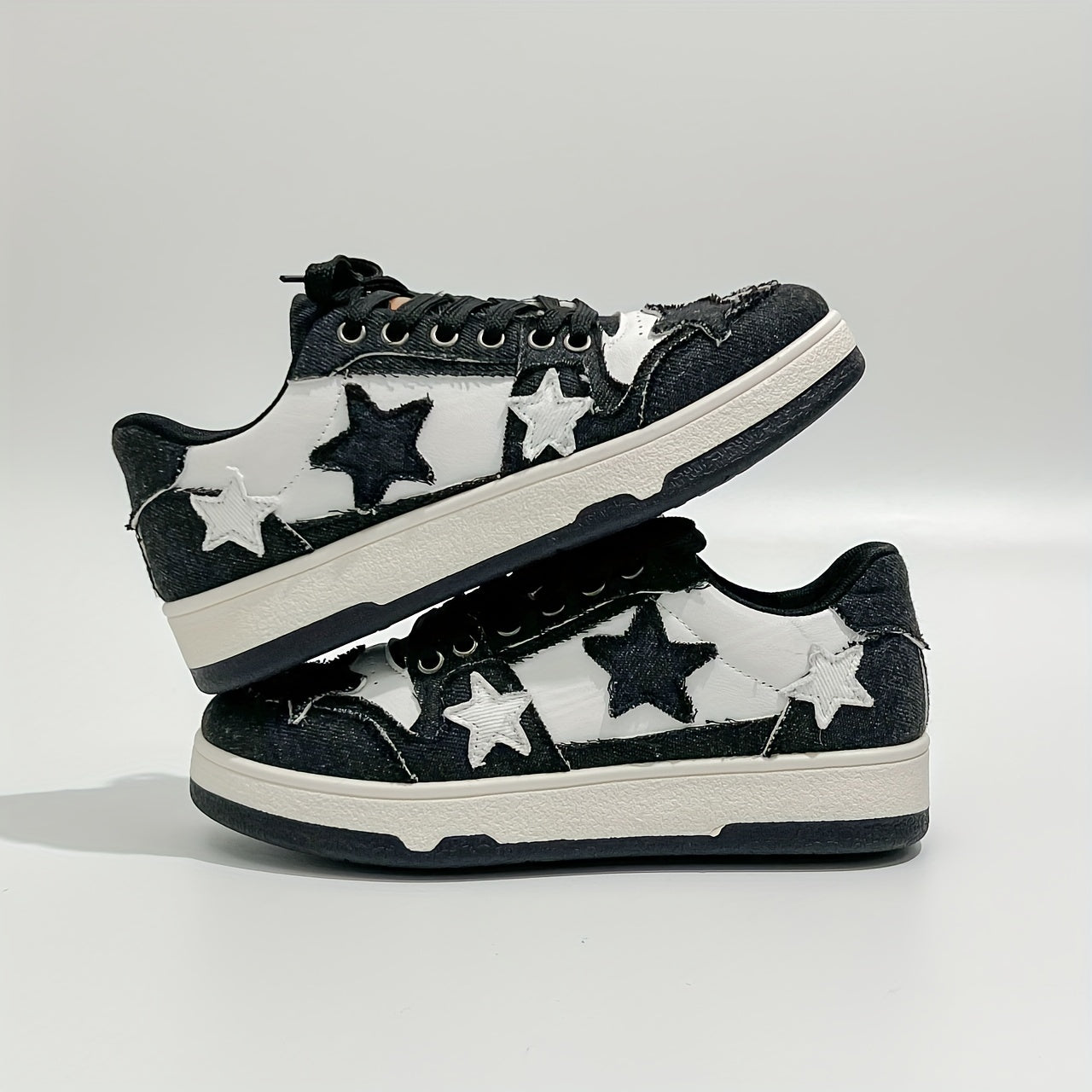 Women's Vintage Star-Patterned Sneakers Breathable Lightweight Non Slip